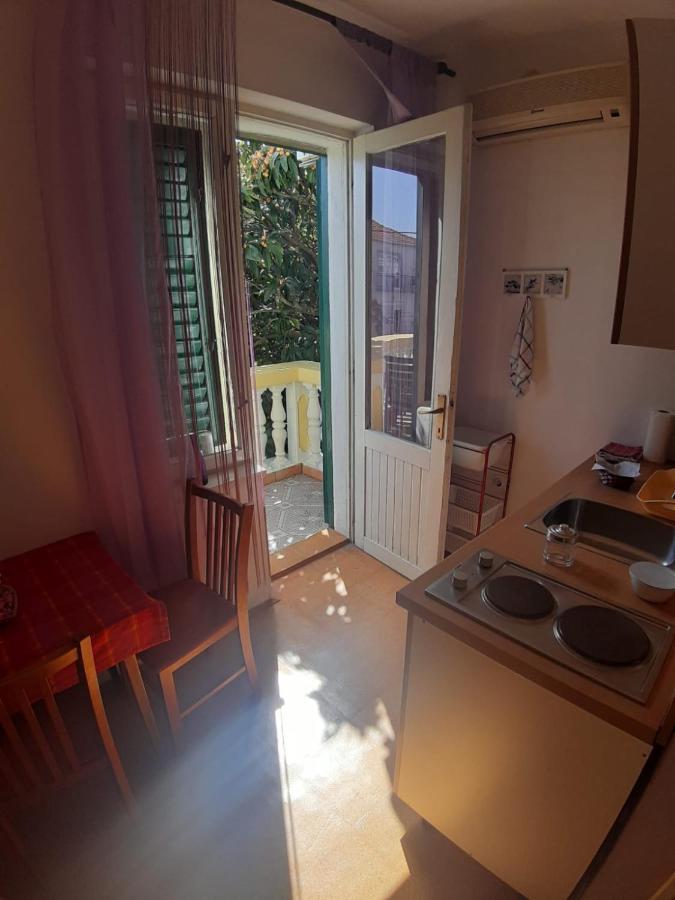 Apartmani Milka Pakoštane Екстериор снимка