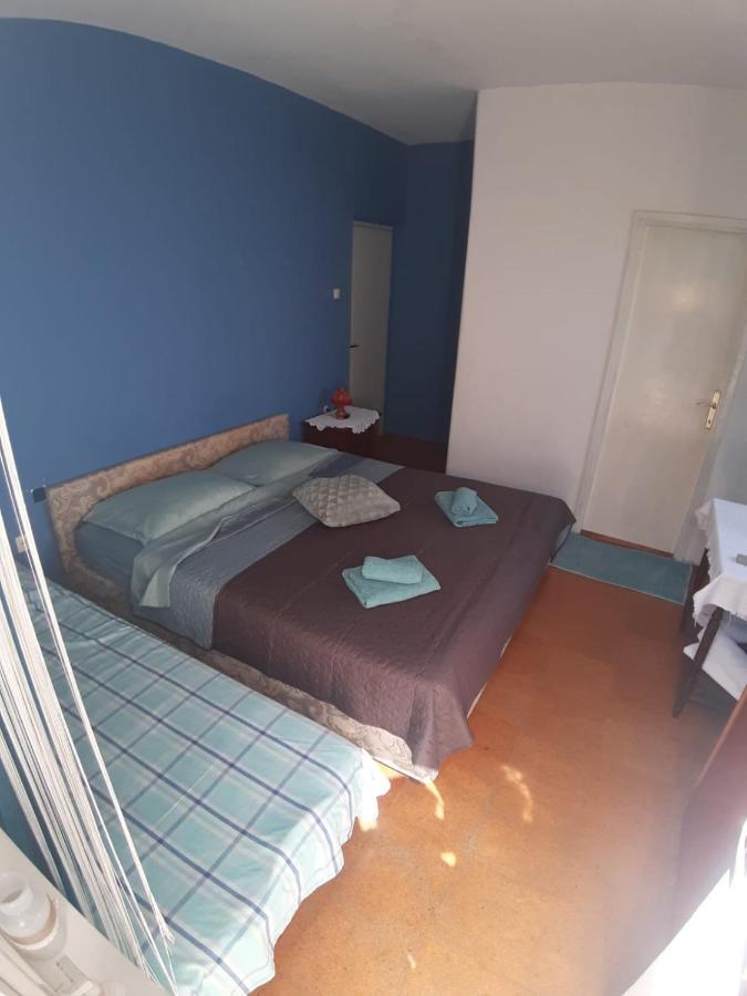 Apartmani Milka Pakoštane Екстериор снимка